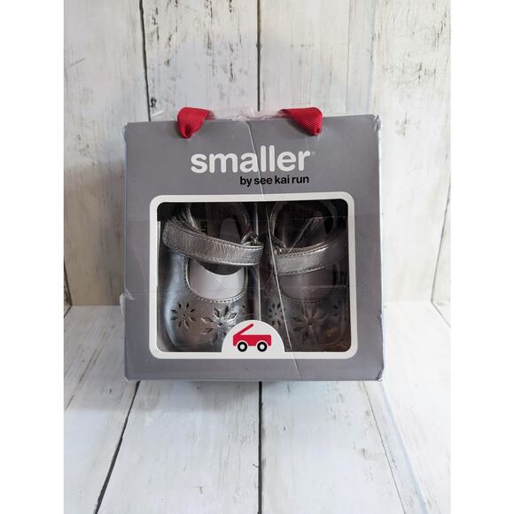 See Kai Run Other - Smaller by See Kai Run Mary Jane Metallic Shoes Size 6-9 Months